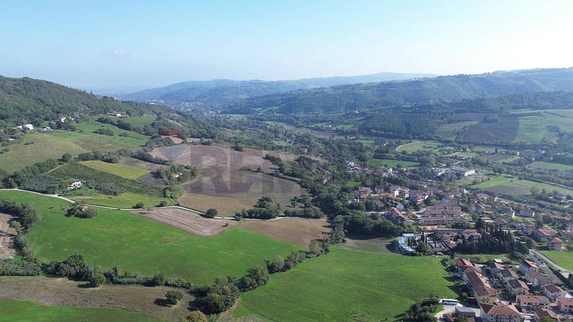 Rustico in Via Fratelli Rosselli Snc, Serra San Quirico — foto 2 di 5