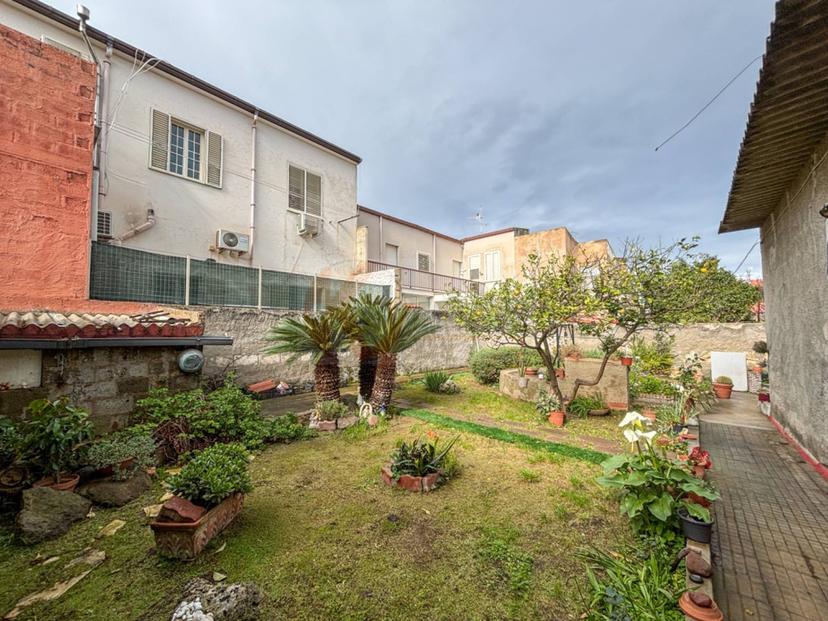 Casa indipendente in Via Tuveri 25, Sorso — foto 2 di 5
