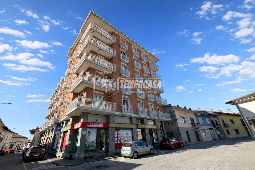 Quadrilocale in Piazza Cavour, Cigliano — foto 2 di 5