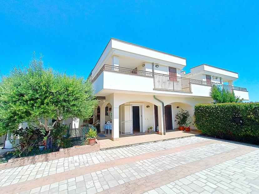 Casa indipendente in Via Rumenia 2, Pomezia — foto 2 di 5
