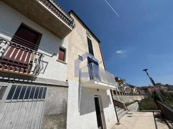 Terratetto unifamiliare in Via Livio Parlatore, Orsogna — foto 3 di 5