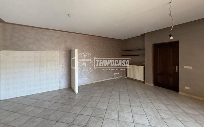 Trilocale in Via Roma, Sant'Albano Stura — foto 2 di 5