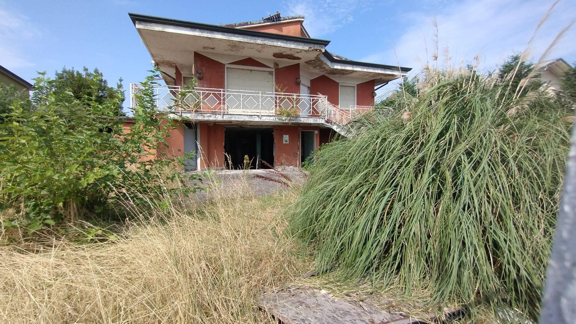 Villa in Via Kolbe 10, Bottanuco