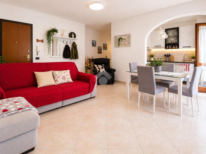 Bilocale in Via Cesare Arzelà 7, Santo Stefano di Magra — foto 3 di 5