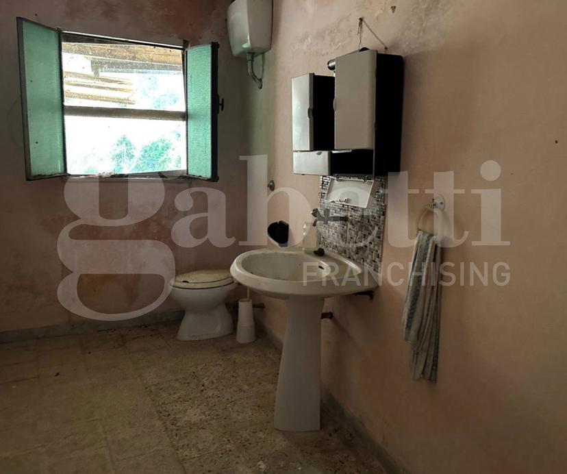 Quadrilocale in Via Pietra Grassa, Piana di Monte Verna — foto 3 di 5