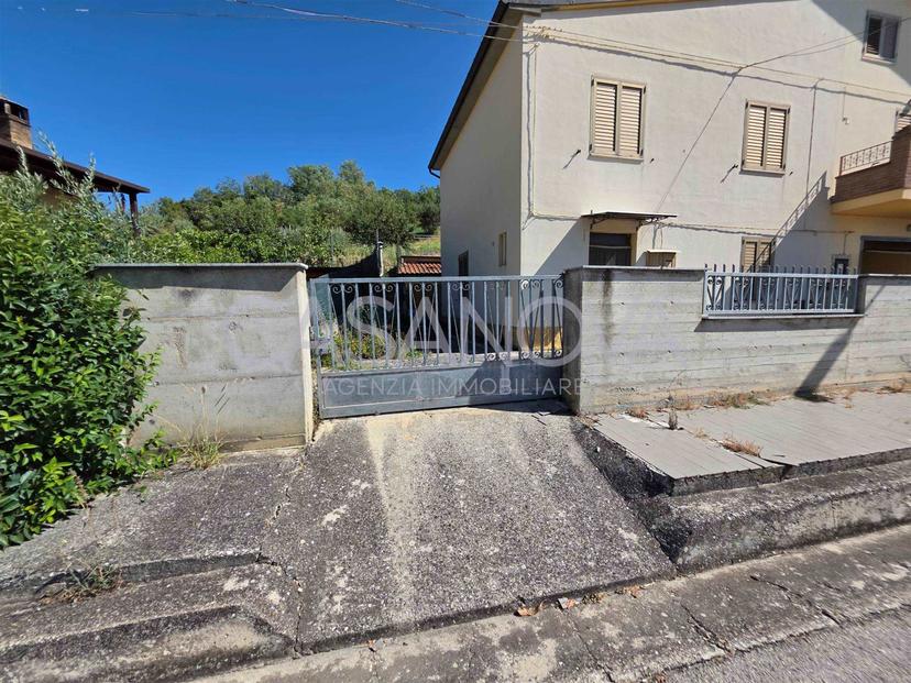 Casa indipendente, Penna Sant'Andrea — foto 4 di 5