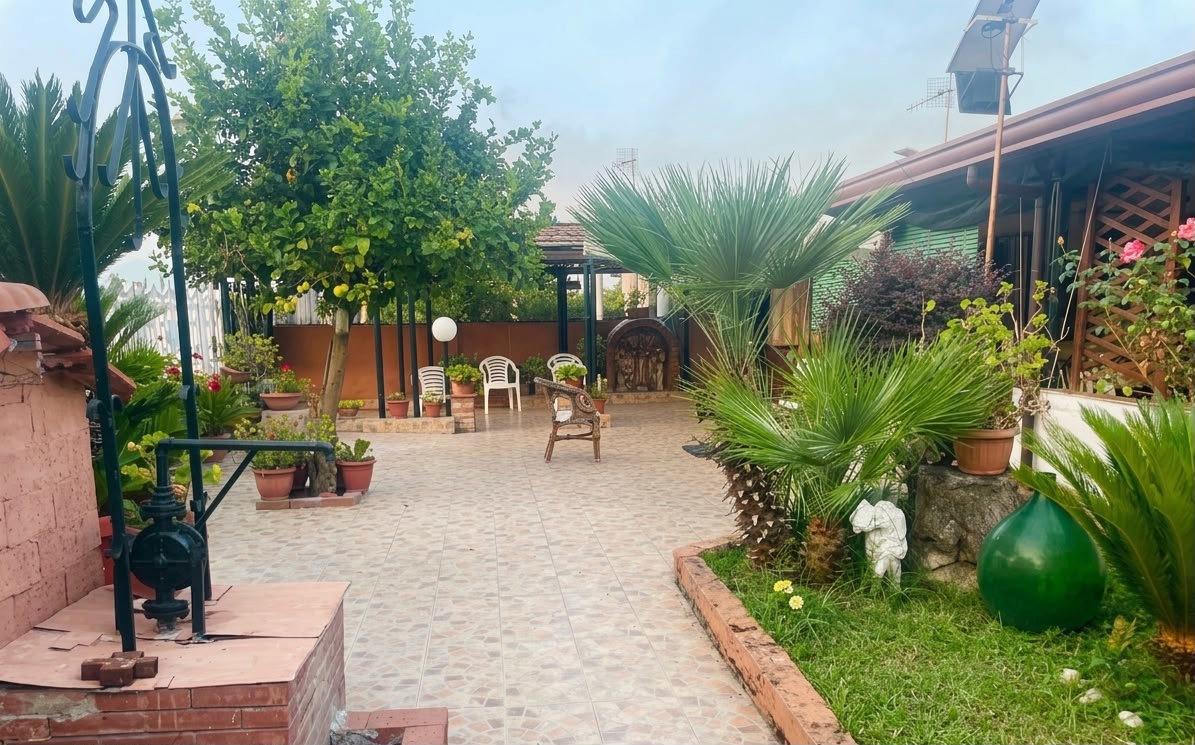 Villa in Baia Domizia, Loc. Frassi Snc, Cellole