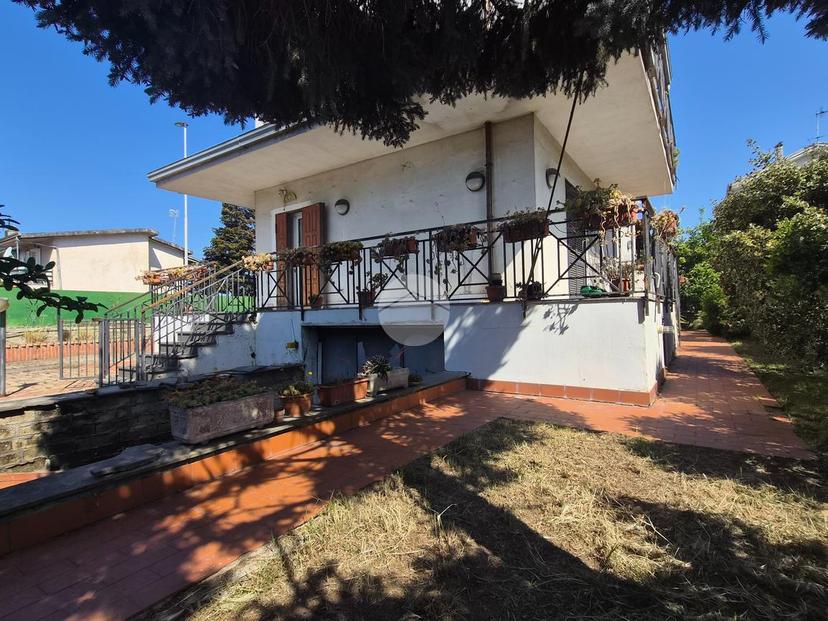 Villa in Via Madonna del Pantano 67, Giugliano in Campania — foto 2 di 5