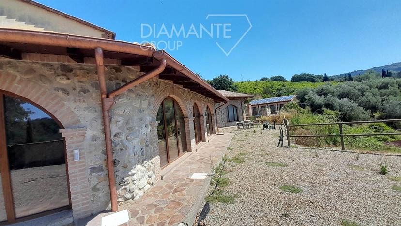 Casa colonica, Ficulle — foto 3 di 5