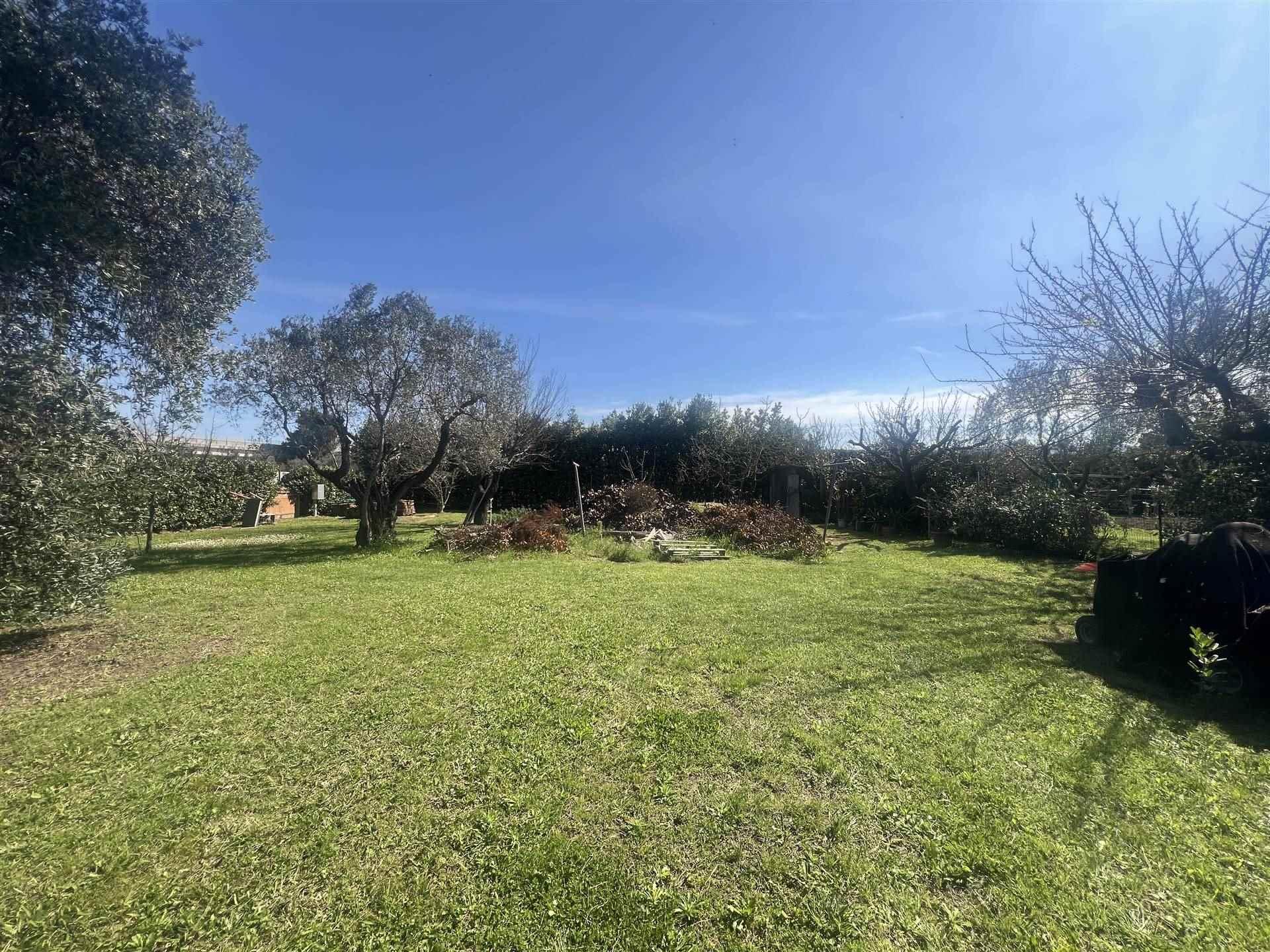 Villa bifamiliare in Via Po, Castagneto Carducci