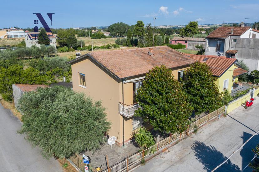 Casa indipendente in Via Tevere, Fano — foto 5 di 5