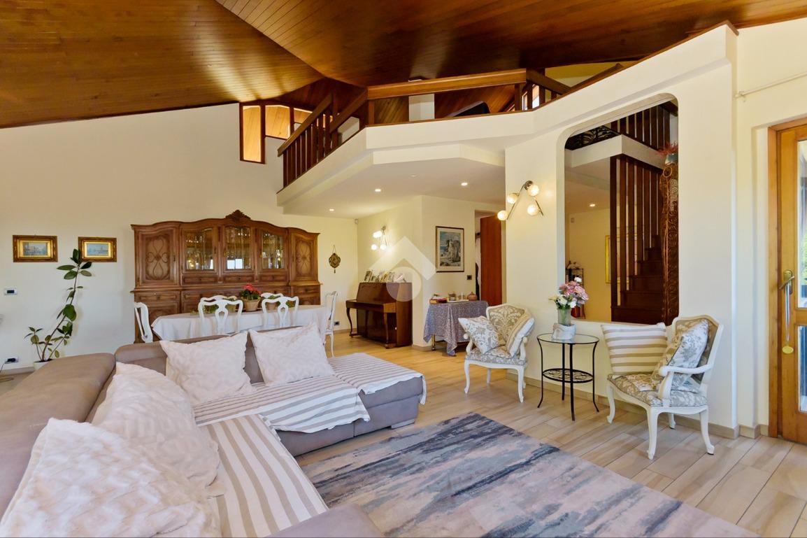 Villa in Via Barbara Allason 22, Pecetto Torinese