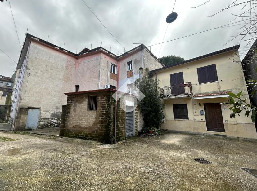 Casa indipendente in Via Paolo Emilio Imbriani 1, Cervinara