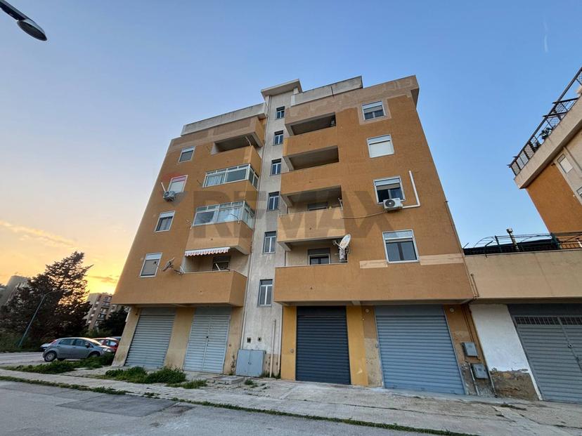 Quadrilocale in Piazza Alcide De Gasperi 16, Porto Empedocle — foto 4 di 5