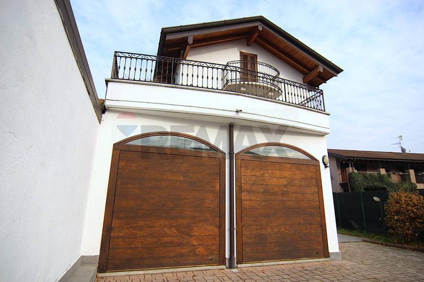 Villa in Via Monte Rosa 5, Gavirate — foto 4 di 5