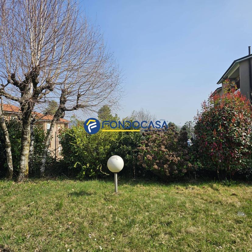 Villa in Via Papa Giovanni XXIII 21, Casatenovo