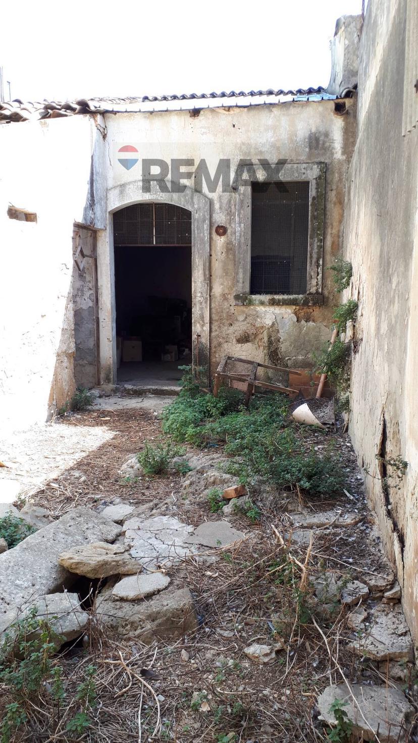 Casa indipendente in Via Francesco Accolla 19, Floridia — foto 2 di 5