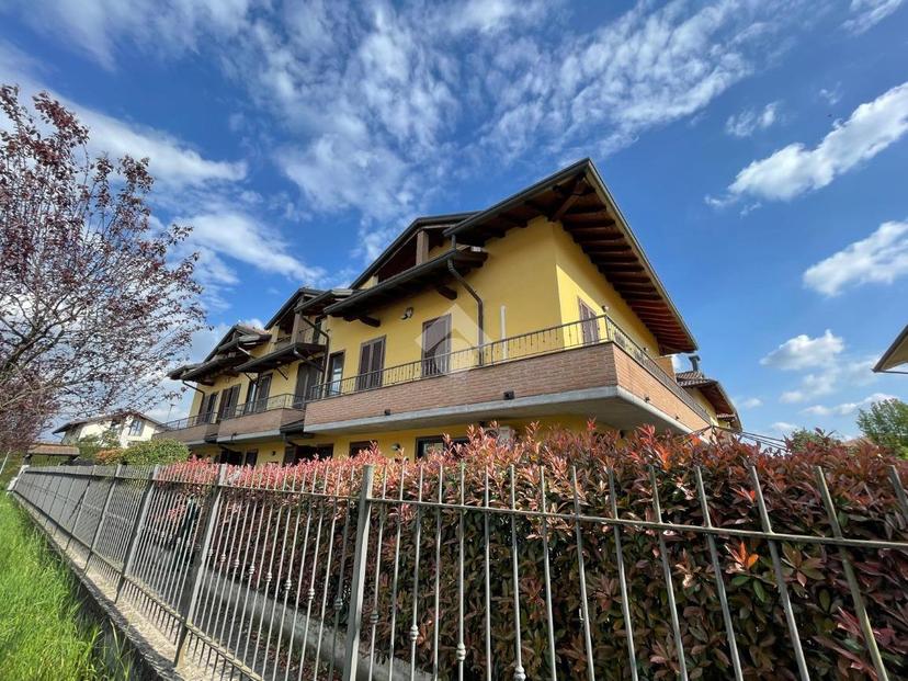 Villa a schiera in Via IV Novembre 19, Dairago