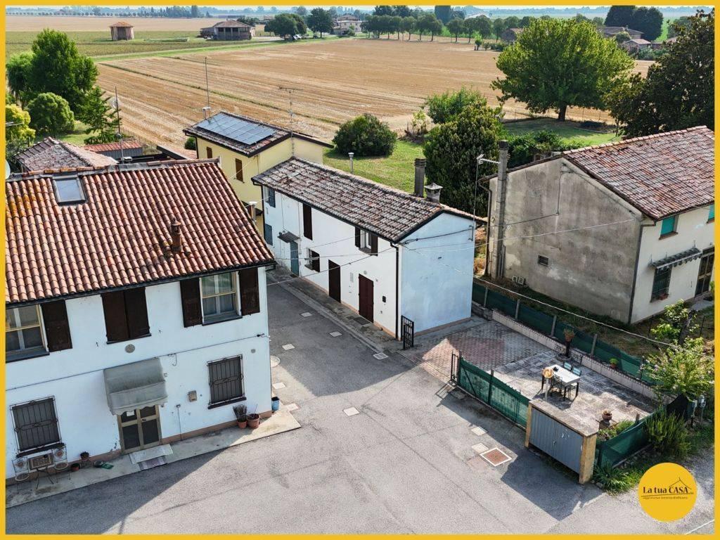 Villa a schiera in Via Borgo Masotti 8/1, Argenta