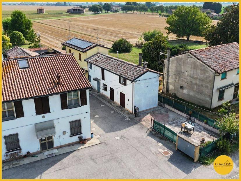 Villa a schiera in Via Borgo Masotti 8/1, Argenta