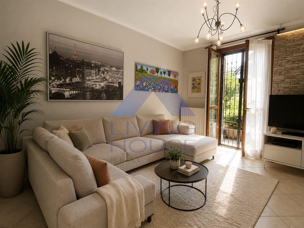 Villa in Via Donatori del Sangue 17, Lesmo