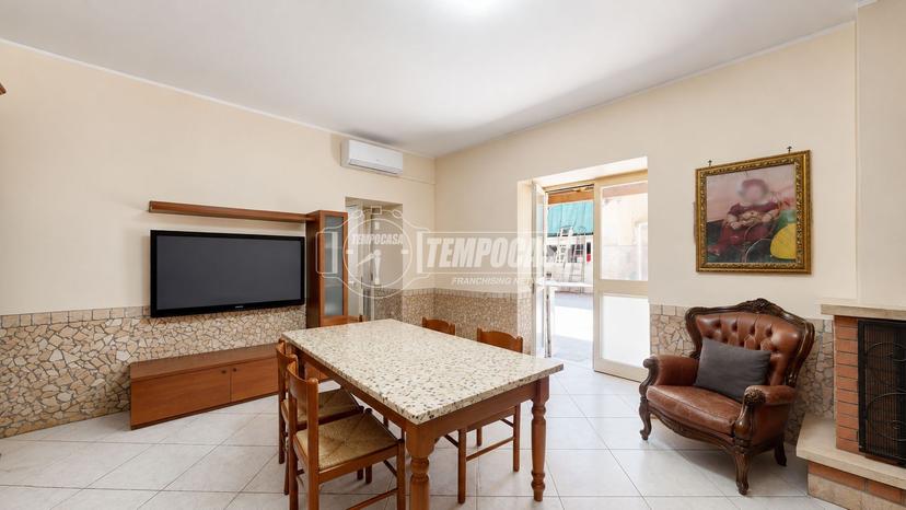 Casa indipendente in Via Costanzo 115, Lusciano — foto 3 di 5