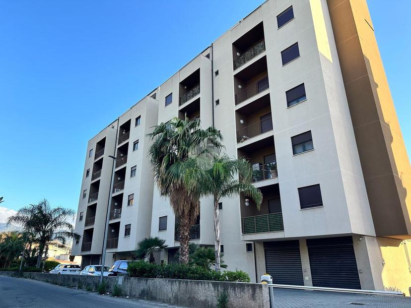 Monolocale in Via Strada Provinciale Spirito Santo 6, Reggio di Calabria — foto 2 di 5