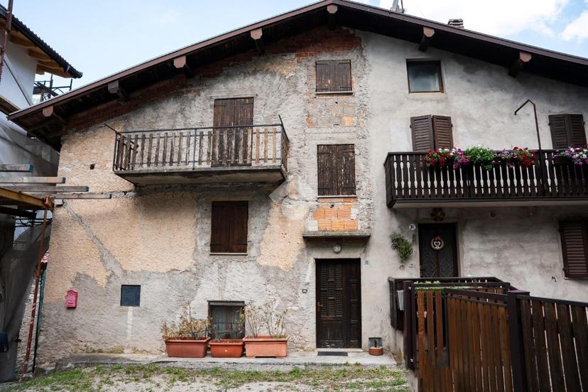 Casa indipendente in Frazione Dosso, Vallarsa — foto 3 di 5