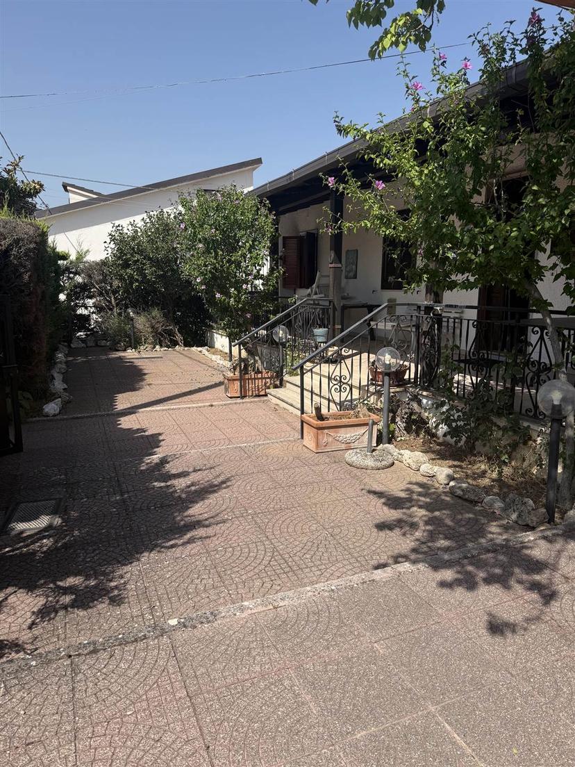 Villa in Via Poggio Filippo, Magliano de' Marsi — foto 3 di 5