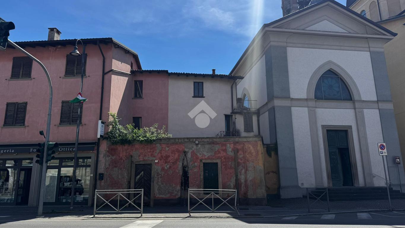 Casa indipendente in Piazza Marconi 4, Boltiere