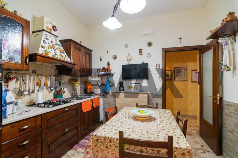 Casa indipendente in Via Guglielmo Oberdan 14, Motta Sant'Anastasia
