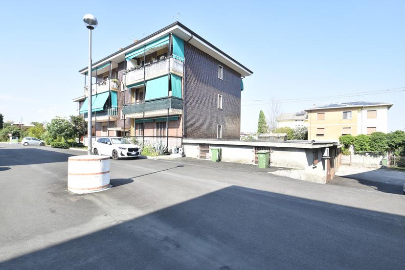 Trilocale in Vicolo Burlin 3, Castelnuovo del Garda — foto 5 di 5