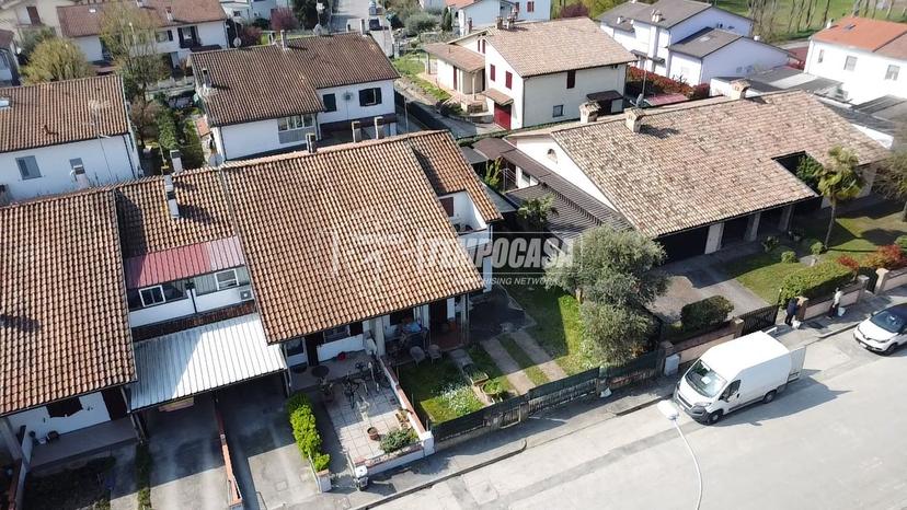 Casa indipendente in Via Hector Berlioz, Fusignano — foto 3 di 5