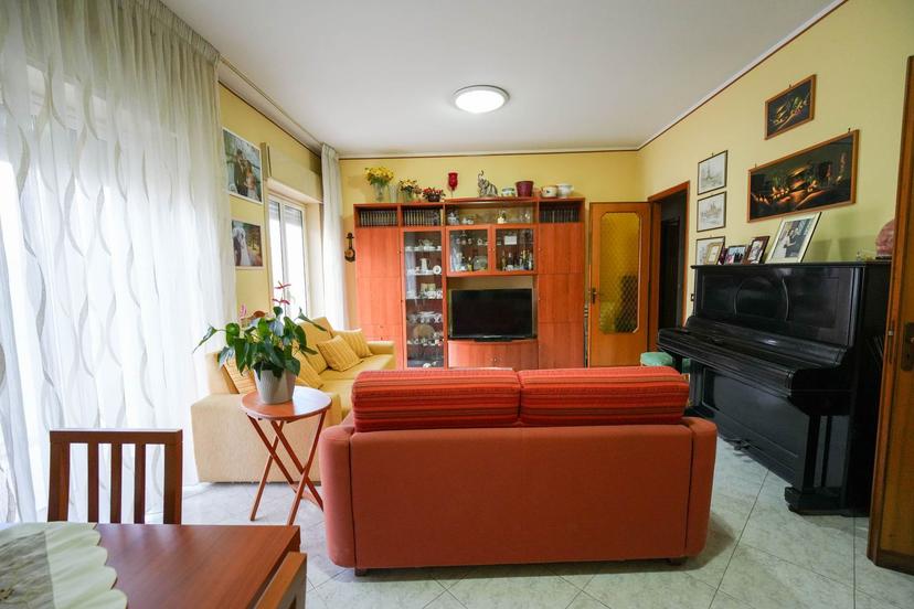 Appartamento in Via Eugenio De Mattei, Gravina di Catania — foto 2 di 5