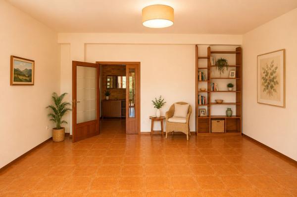 Appartamento in Via Clementina, Serra San Quirico