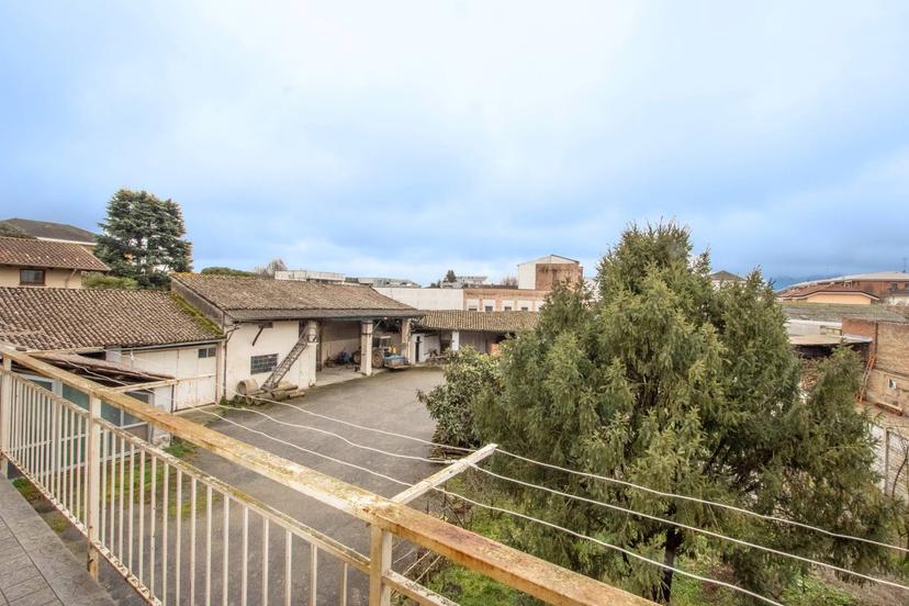 Appartamento in Piazza Giuseppe Mazzini, Trino — foto 4 di 5