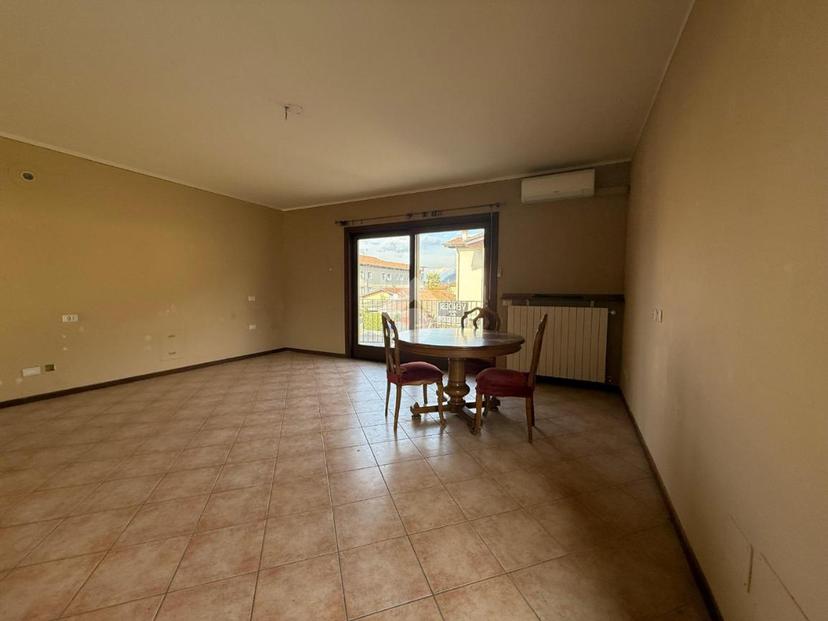 Trilocale in Via Domenico Silini 6, Pisogne — foto 2 di 5