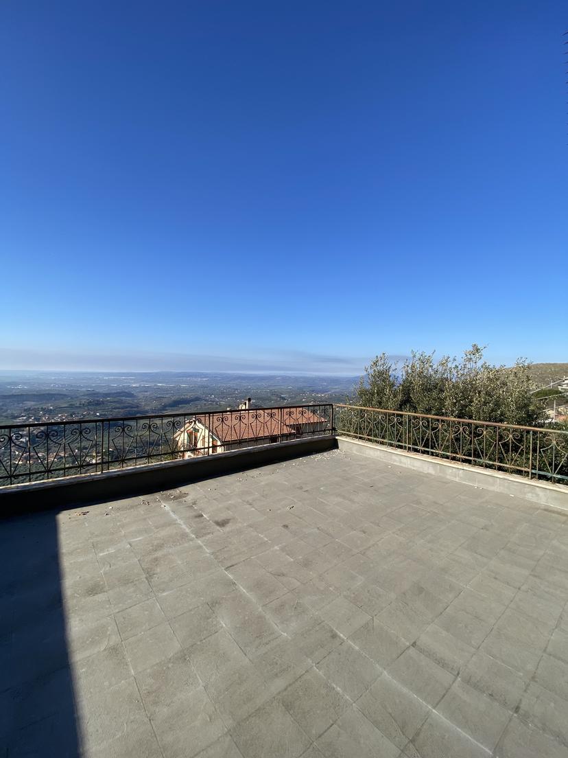 Appartamento in Via dei Villini 24, Fara in Sabina