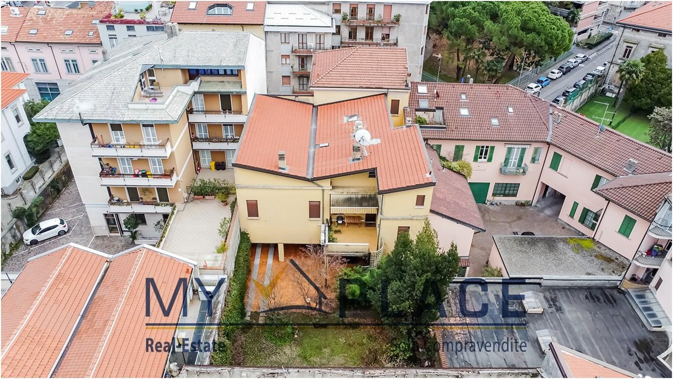 Casa indipendente in Via Aspromonte, Lecco