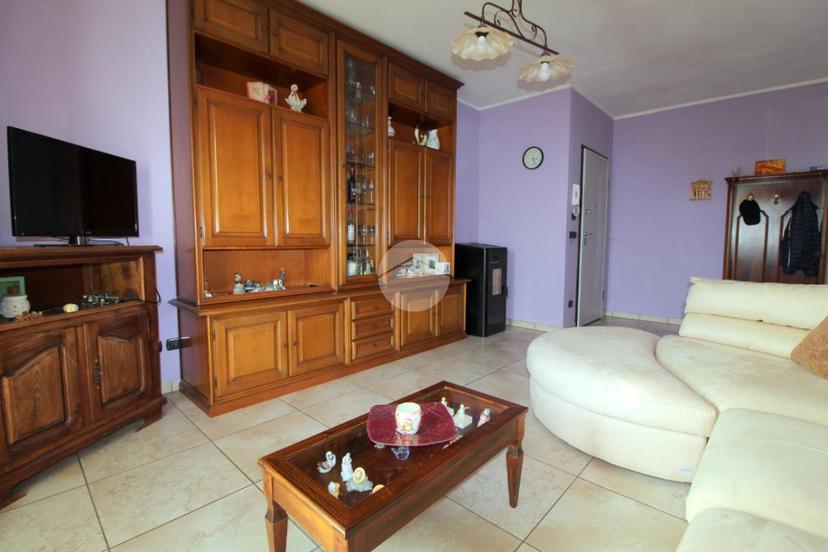 Casa indipendente in Frazione S. Giacomo 114, Montaldo Roero — foto 3 di 5