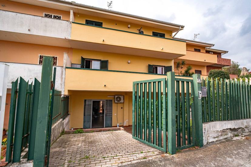 Villa a schiera in Via Vampolieri 10 H, Aci Catena — foto 3 di 5