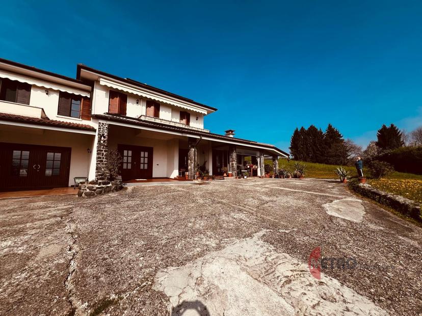 Villa, Brogliano — foto 5 di 5