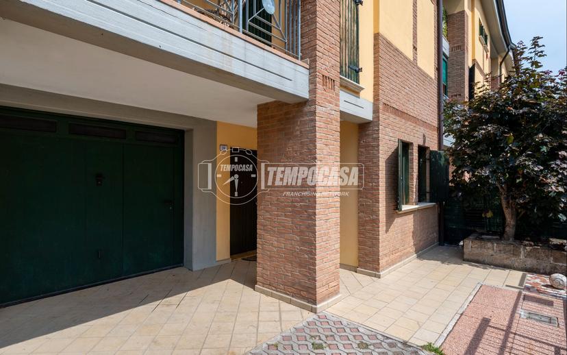 Villa a schiera in Via Martiri di Cervarolo, Reggio nell'Emilia — foto 2 di 5