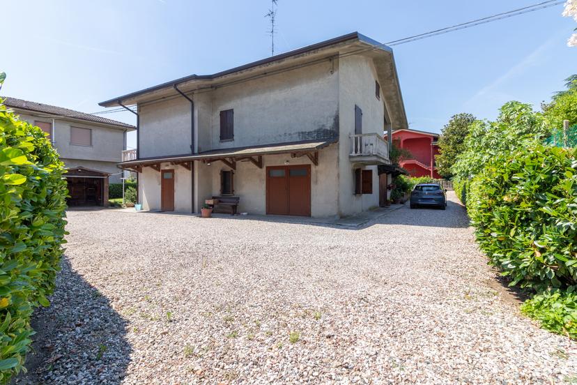Villa unifamiliare in Via per Zerbinate 151, Bondeno — foto 2 di 5