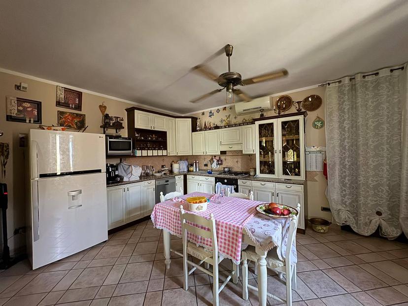 Villa, Bondeno — foto 3 di 5