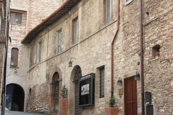 Terratetto unifamiliare in Via Eugenio Brizi, Assisi — foto 2 di 5