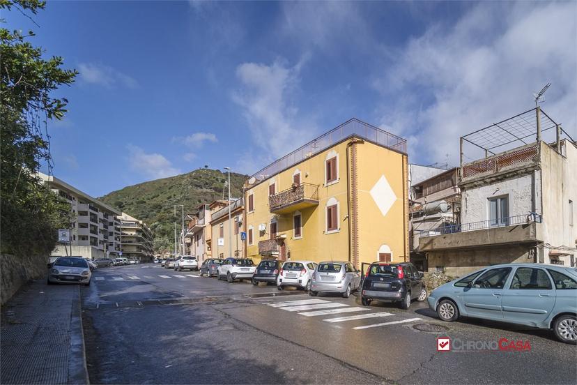 Appartamento in Via Comunale Camaro, Messina — foto 3 di 5