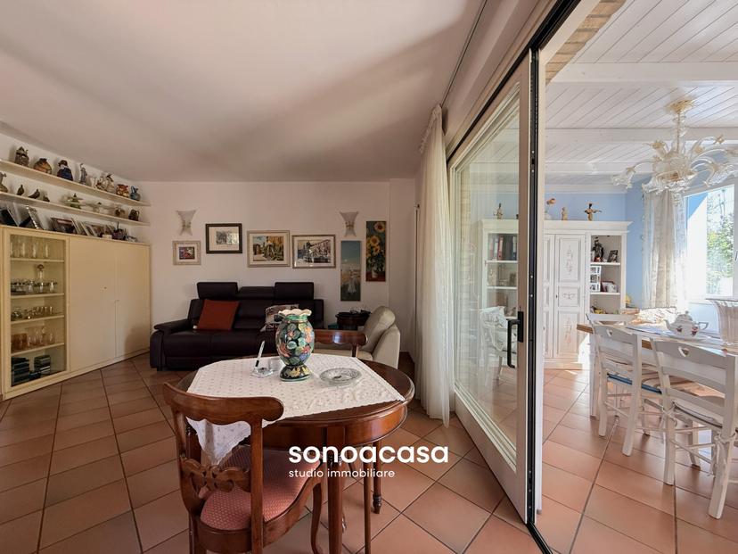 Villa in Via Paolo Ferrari, 11, Mondolfo — foto 3 di 5