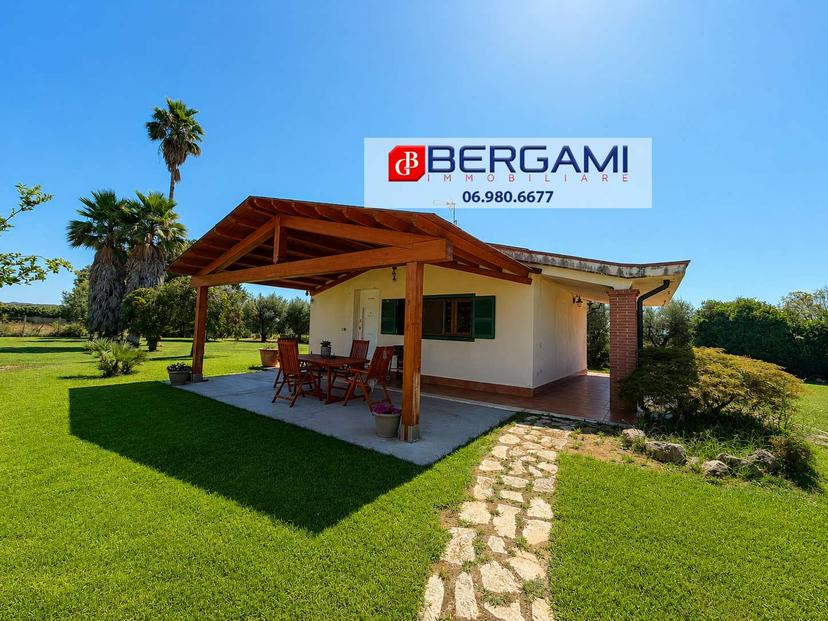 Villa unifamiliare in Via dell'Arancio 12, Nettuno