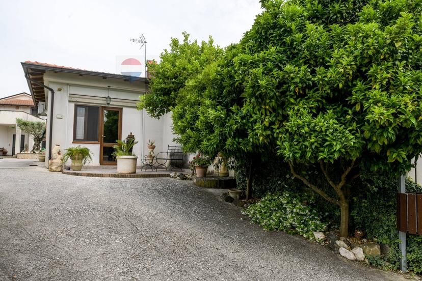 Villa in Taverna Vecchia 15, Cervaro — foto 4 di 5